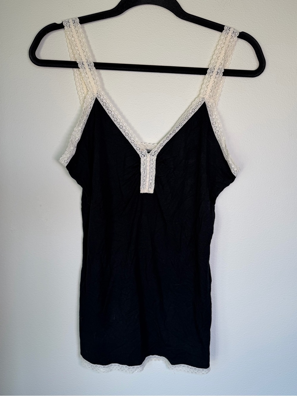 Y2K Banana Republic Black Lace Trim Cami Tank Top Comfy Intimates